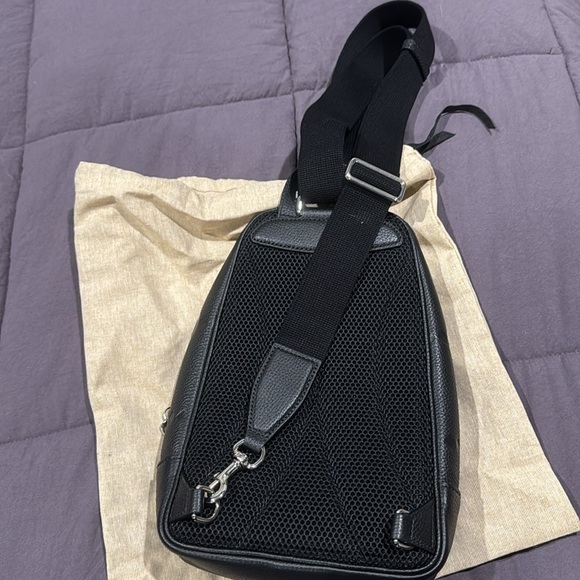 Gucci authentic. Mini jumbo GG crossbody backpack. Never used. - Picture 3 of 7